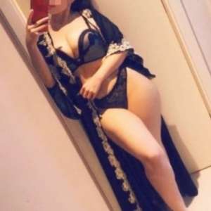Çok seksi bir eskort Gamze